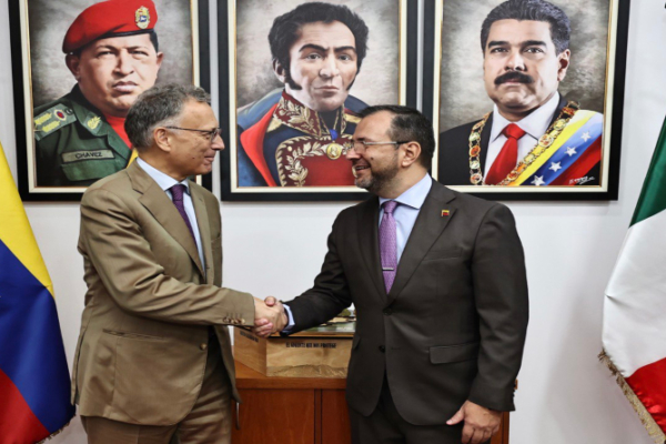 Canciller venezolano se reunió con encargado de negocios de Italia para «actualizar relaciones»