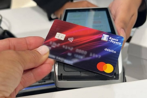 Banco del Tesoro: Pionero de la banca pública con la tarjeta Mastercard Débito
