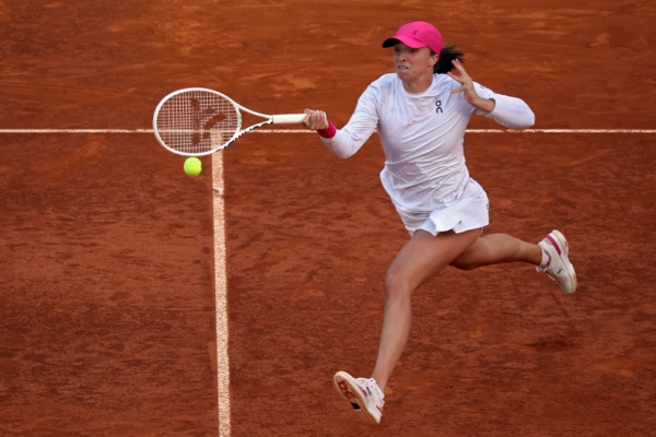 Tenista Iga Swiatek gana su primer título en Madrid ante Aryna Sabalenka