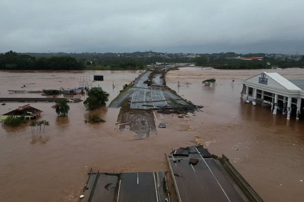 ACNUR alerta sobre situación de refugiados de Venezuela y Haití en área inundada de Brasil