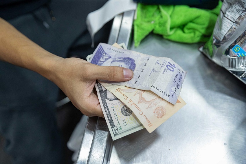 ANSA no descarta que en poco tiempo el 100% de las transacciones en supermercados se haga en bolívares