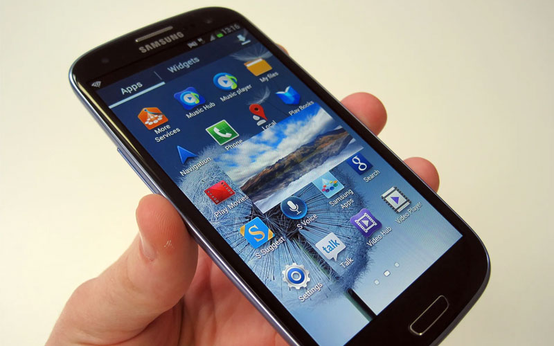 Desde el iPhone al BlackBerry: los cinco mejores celulares de la historia, según la IA