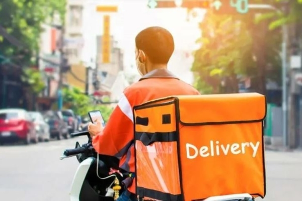 Estudio evidencia necesidad de una Ley Especial que proteja a trabajadores del sector delivery