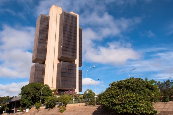 Banco Central reduce su proyección para el crecimiento del PIB de Brasil al 2%