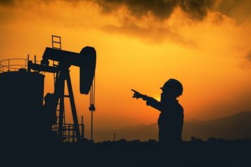 Precios del petr&oacute;leo en alza, impulsados por las tensiones geopol&iacute;ticas