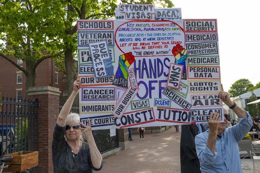 EEUU suspende la tramitación de visas para estudiantes extranjeros