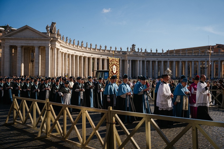 Sanear las finanzas del Vaticano: El desafío eterno de los papas