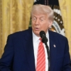 Trump lanza programa con vuelos gratuitos a migrantes para autodeportarse