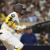 Luis Arráez alcanzó los 900 hits en su carrera en la MLB