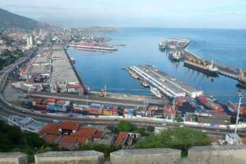 Mercanc&iacute;a que lleg&oacute; con antelaci&oacute;n al #24Jun a La Guaira &laquo;se est&aacute; nacionalizando y est&aacute; saliendo a su destino final&raquo;