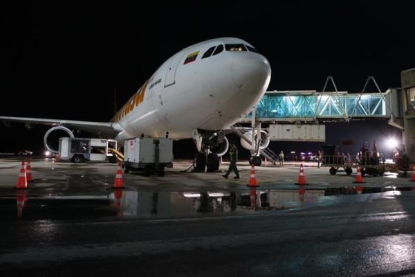 Arribaron a Venezuela 71 migrantes repatriados por EEUU en un vuelo procedente de Honduras
