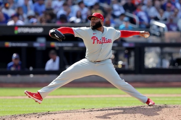 José Alvarado suspendido 80 juegos por violar programa antidopaje de MLB