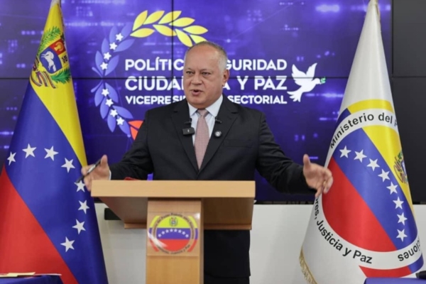 Diosdado Cabello: Se suspenden «de manera inmediata» todos los vuelos procedentes de Colombia