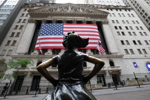 Wall Street cierra mixto una semana marcada por el conflicto entre Israel e Irán