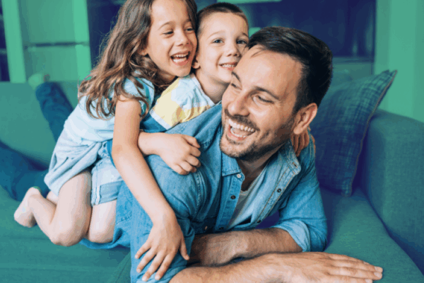 Banesco garantiza remesas seguras para celebrar el Día del Padre