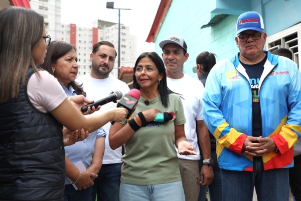 Autoridades venezolanas y sectores productivos alcanzan «precios acordados» en algunos productos