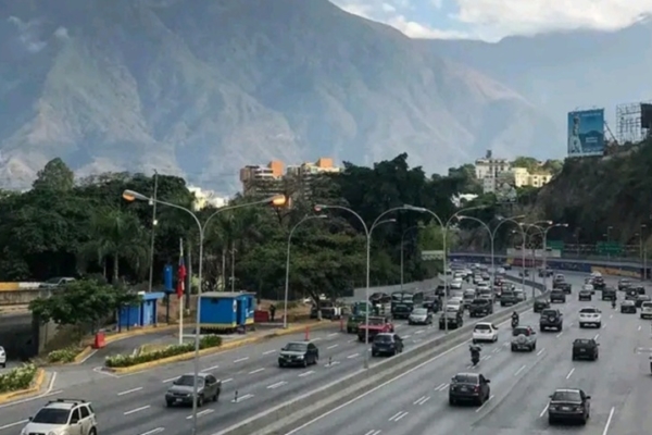 #Atentos: Cerrarán parcialmente este #2Jun la Autopista Prados del Este por rehabilitación (+detalles)
