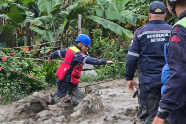 Ejecutivo nacional atiende a más de 640 familias indígenas afectadas por las lluvias