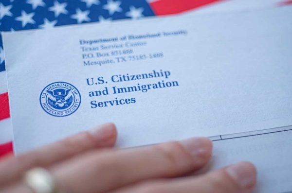 Gobierno de Trump comunica a 530.000 migrantes el fin del parole humanitario