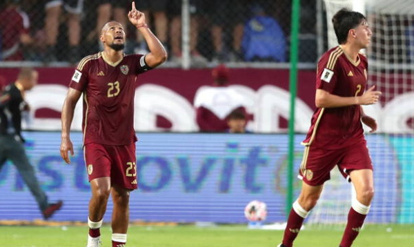 Venezuela gana 2-0 ante una errática Bolivia y se pone a un puesto de la clasificación