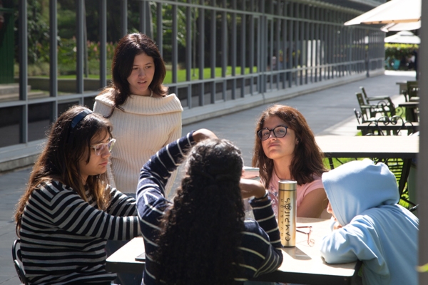 Alumnos de Comunicación Social de la Universidad Monteávila participarán en programas de intercambio estudiantil con la Universidad de Navarra