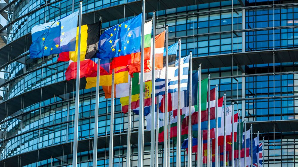 Trump pacta histórico acuerdo aduanero con la Unión Europea en reunión «relámpago» (+ detalles)