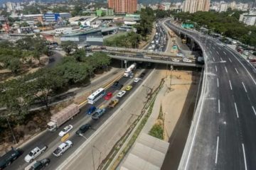#Atentos: Cierran preventivamente dos canales de la Autopista Valle-Coche (+detalles)