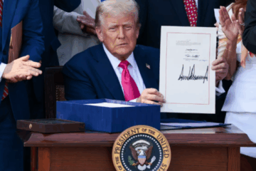 Venezuela entregar&iacute;a a EEUU entre 30 y 50 millones de barriles de petr&oacute;leo, seg&uacute;n Donald Trump