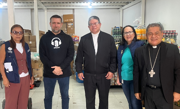 Bancaribe entrega casi 4 toneladas de alimentos para los afectados por las lluvias en el país
