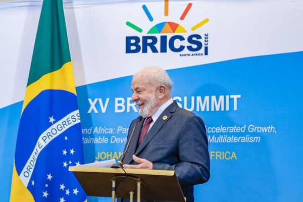 Lula resalta el papel estratégico del grupo BRICS en la economía global en foro empresarial