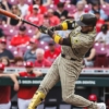 Luis Arráez rumbo a los mil hits en la MLB