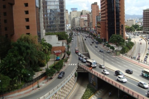 Av. Francisco de Miranda presentará restricción vehicular por la marcha convocada por el oficialismo