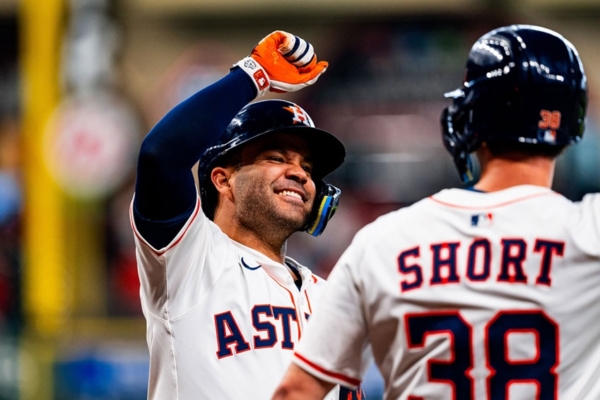 José Altuve dejó atrás a Luis Aparicio