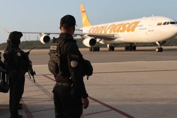 Vuelo 56 de repatriación: Más de 180 migrantes venezolanos regresaron al país desde EEUU
