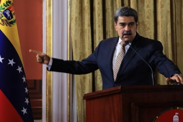 Maduro acusa al gobierno de EEUU de buscar un «cambio de régimen» con un «zarpazo terrorista»
