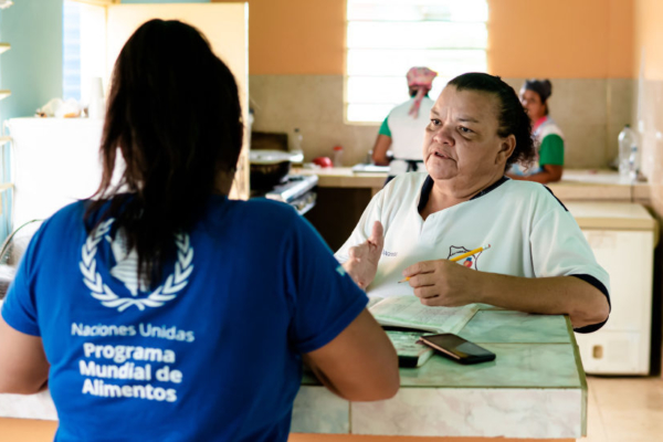El Programa Mundial de Alimentos reducirá al 50% su alcance en Venezuela por falta de financiamiento