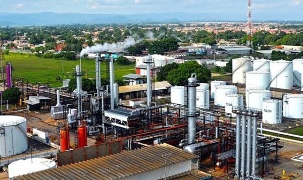 Delcy Rodríguez recorrió la empresa VASSA y supervisó los procesos productivos de la compañía