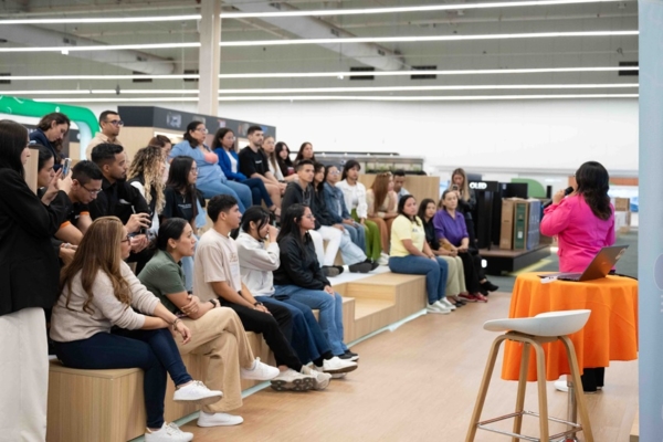 IVOO impulsa el aprendizaje con charlas y talleres semanales en sus sucursales