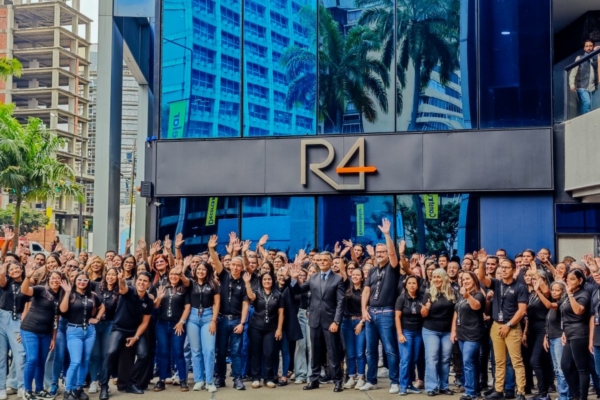 R4 Banco presentó oficialmente su nueva imagen con una propuesta centrada en soluciones de cobro