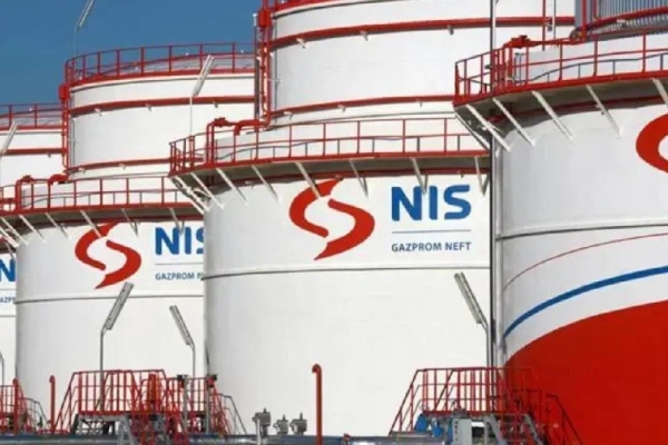 EE.UU. impondrá en octubre sanciones a la petrolera serbia NIS, de propiedad rusa