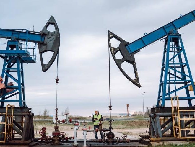 Precio del petróleo de Texas cayó un 2,1% en medio de temores por interrupción del suministro global