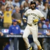 Jackson Chourio en llamas: El joven fenómeno venezolano impulsa a Milwaukee hacia la gloria