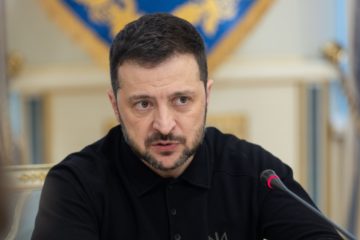 Zelenski cree que solo EEUU puede persuadir a Rusia de poner fin a la guerra en Ucrania