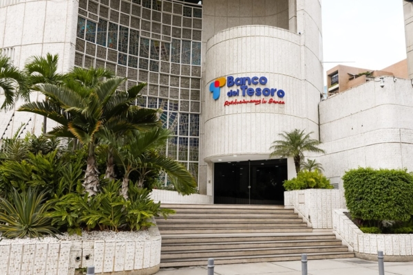 El Banco del Tesoro te SUVE al Metro en un dos por tres