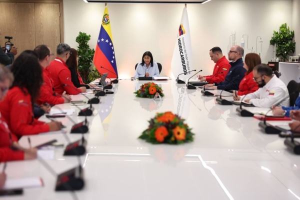 Autoridades venezolanas del sector hidrocarburos trabajan en un plan para visualizar productos de Intevep