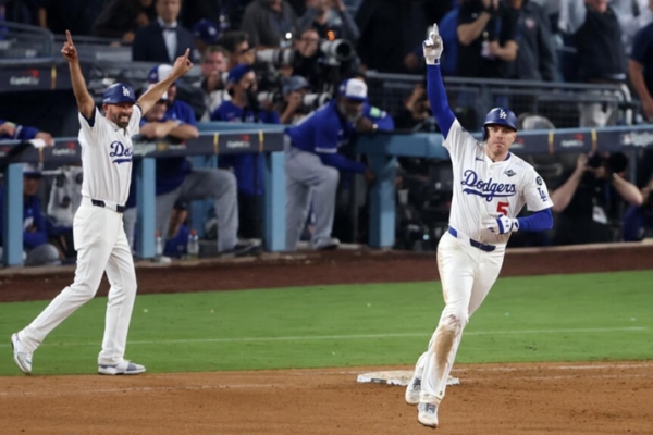 Dodgers venció a Blue Jays en maratónico encuentro de la Serie Mundial