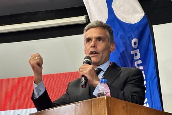 R4 Banco se posiciona como una «red de soluciones financieras» para una masiva cantidad de usuarios