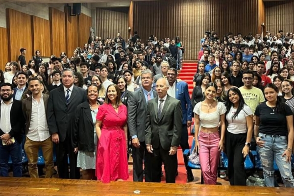 La Universidad Central de Venezuela se une al Mes de la Educación Financiera
