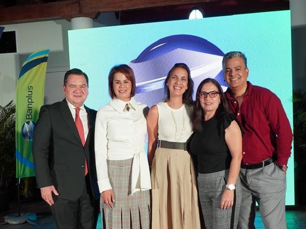 Platea: Banplus lanza solución financiera integral para personas mayores de 65 años