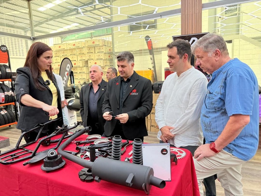 Firman acuerdo para incorporar más de 2 millones de piezas para 108 mil motos ensambladas en Venezuela